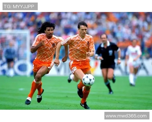 从贫困到荣耀足球明星们的艰辛童年与奋斗历程